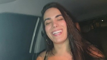 fodendo o cu do no carro