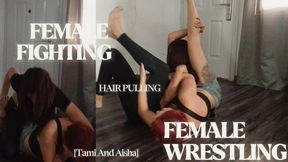 Two models fighting and fighting for a long time (4)