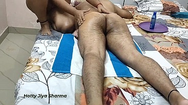 भईया घर पर नहीं थे तब भाभी के साथ नाजायज संबंध बनाए।