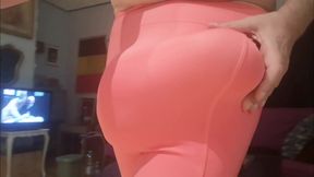 Kinky Bulging in Spandex