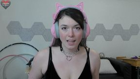 Gamer Girl Needs Lovense Tech Support