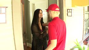 Dylan Ryan Is India Summer'_s Pizza Delivery Girl.