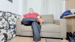 SMELL THE BAD ODOR OF MY BIG FEET - BY RENATO COLOSSOS AND ISABELITA - FULL CLIP