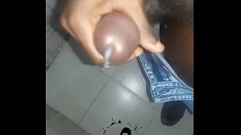 AFRICAN MALE MASTURBATION - BLACK HUGE DICK CUM