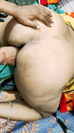Jaw-dropping moment from &quot;Desi bhabhi ki chudai&quot;