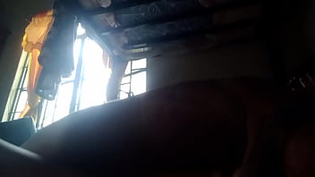 may trangkaso si miss gerl kaya kelangan ng iyot