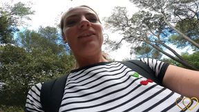 un footing dans les bois et ca degenere... viens vite voir ca !!