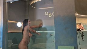 Enjoying a party at a motel and farting very long and smelly for you By Bruna Paz Cam Full HD