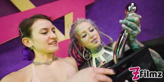 Double Ended Metal Dildo Fucking with Anuskatzz