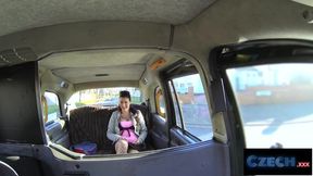 Tourist Takes It Hard in a London Taxi - Anal Adventure