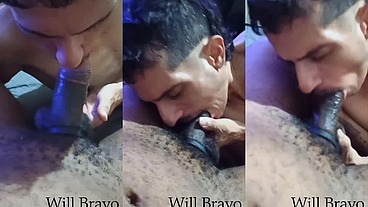 Preto com a piroca grande e grossa me sufocou na mamada até me dar leite na boca