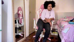 bbw eating and period farting while bf is watching and annoying