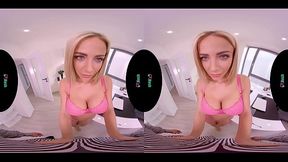 VRHUSH Nathaly Cherie distracts her man from working