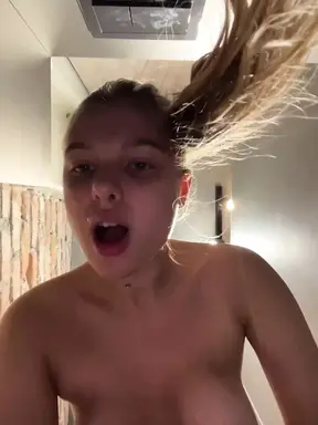 A famous girl was caught jerking off in the fitting room