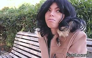 Putalocura - la sexy espanola dayana teen acepta el reto de torbe y traga su lefa en pillada