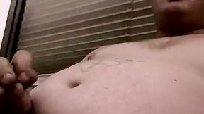 ”Chubby guy jerks off & makes his prick hard”