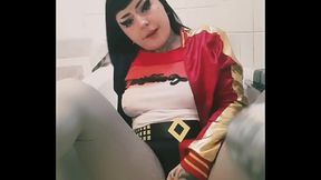PEEING THROUGH MY HARLEY QUINN TIGHTS!
