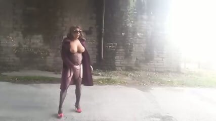 Crossdresser Outdoor Masturbation Adventure