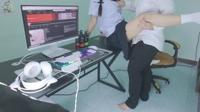 Cute Asian chick gets her pink box licked and creampied