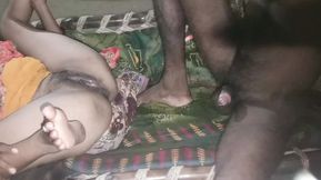Ek garib ka desi bhabhi paisa ke liye gand chodai first time sex indian