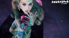 your trippy hippie plays with pippie and anal dildo