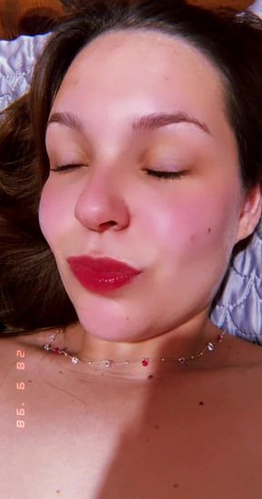 Tits amateur onlyfans star shows off her assets