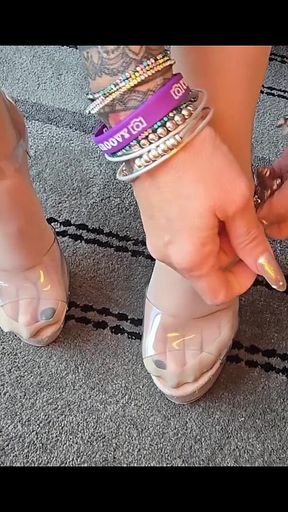 More Than Feet Hollee Huntress Does Feet