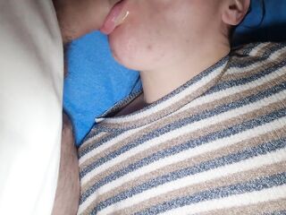 Mi Vecina mother I'd like to fuck es una puta infiel que quiere que la folle y me corra dentro de ella