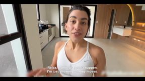 Seduced the Delivery Guy with My Perfect Ass!