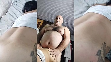 TIUZAO COM SUA EMPREGADINHA ESSA SAFA DA QUER ENGRAVIDAR DO VELHO FAZ AMOR GOSTOSINHO COM ELE