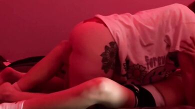 Rough fingering leads to gf cumming hard