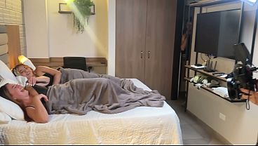 Behind the scenes with Thiago Lopez, Celeste Alba, and Daniela Gomez in &ldquo_Threesome with my girlfriend and her best fri
