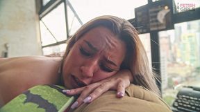 manha divertida com a loirinha jenifer lol e seu novo plug anal acaba em sexo anal