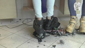 Two Radios, two Girls in Buffalos