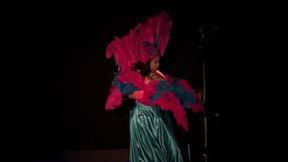 Just Donna Denise, the ebony temptress, unleashes her fiery tush to sizzle