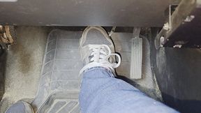 Short drive in old skate shoes