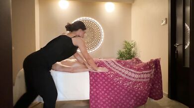 Asian massage with hot oils makes her cum hard