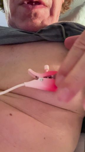 Jerk off the Horny Latte and Jerk off the Plump Balls