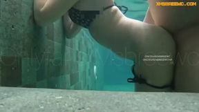 Hot Babe Underwater Sex - Wild Pool Action