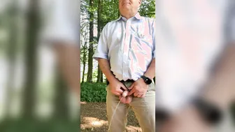 Amateur Bear Masturbates and Cums Outdoors