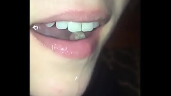 Pediu e bebeu goza