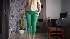 Hot MILF Tries on Tight Pants Till They Rip Open