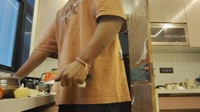 Kambali Ko nahin apni land khada karke bathroom mein jakar sex karna