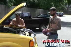 Hairy studs fix a car and end up rawfucking deep and hard