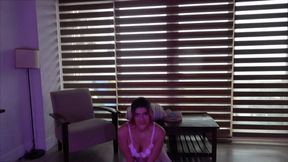 Wank Me Giss and her hand virtues