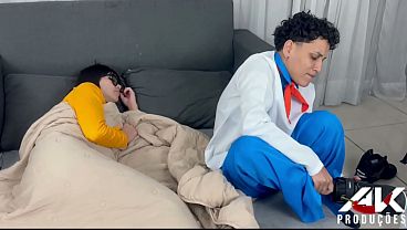 Fred aproveitou que a Daphne deu uma sa&iacute_da e foi pegar a Velma escondido