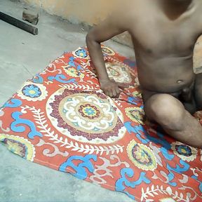 FULL OPEN NAGNGA LADKA FARSH PAR MUTH MARTE HUE, INDIAN BOY ON THE FLOOR MASTURBATE HANDJOB