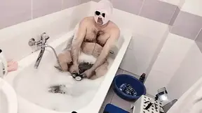 Hairy MILF gets her pussy licked and fucked