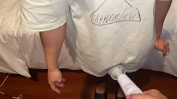 【個撮】ラブホテルの中でのイチャイチャから激しくなる性行為！彼女のぐちゅぐちゅマ●コの淫音がエロすぎた