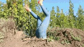 Help me, get me out! MP4(1280x720)FHD